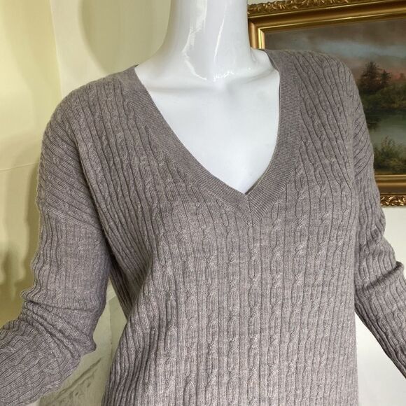 NWOT Cynthia Rowley 100% Merino Wool Cable Knit Sweater - Picture 7 of 14